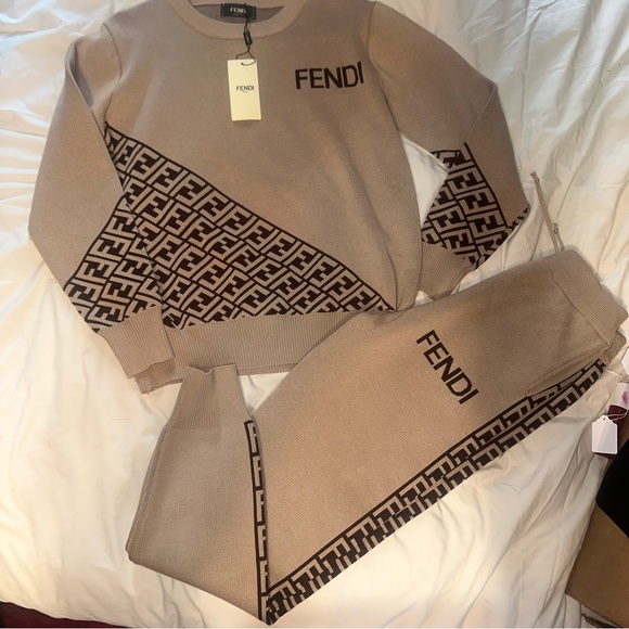 NWT- Women’s 2 pc Tan Logo Knitwear Set - Picture 1 of 9